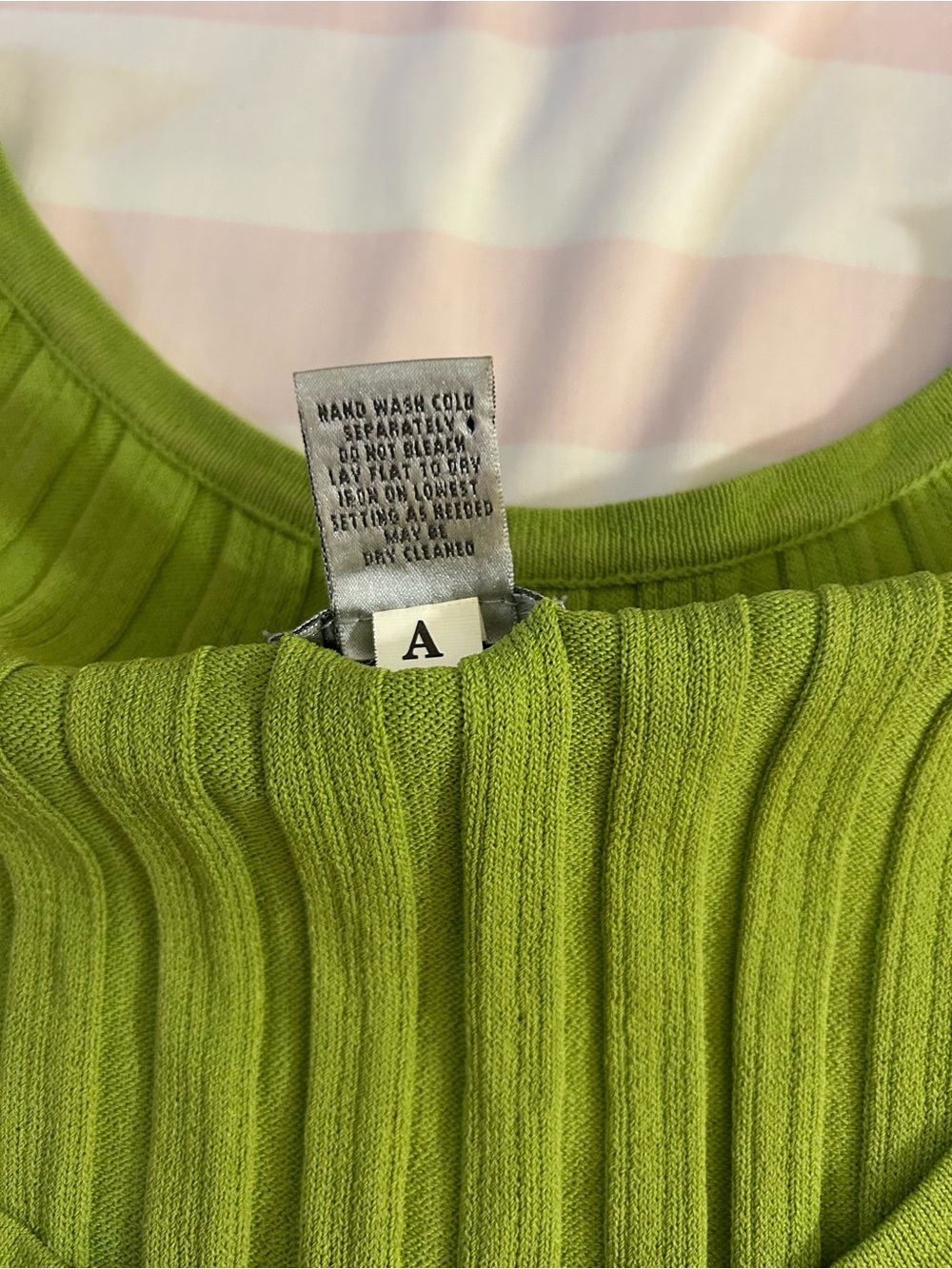 Chico’s Size 3 Lime Green Ribbed Knit Tank Top Sleeveless Stretch Scoop Neck - Picture 8 of 9